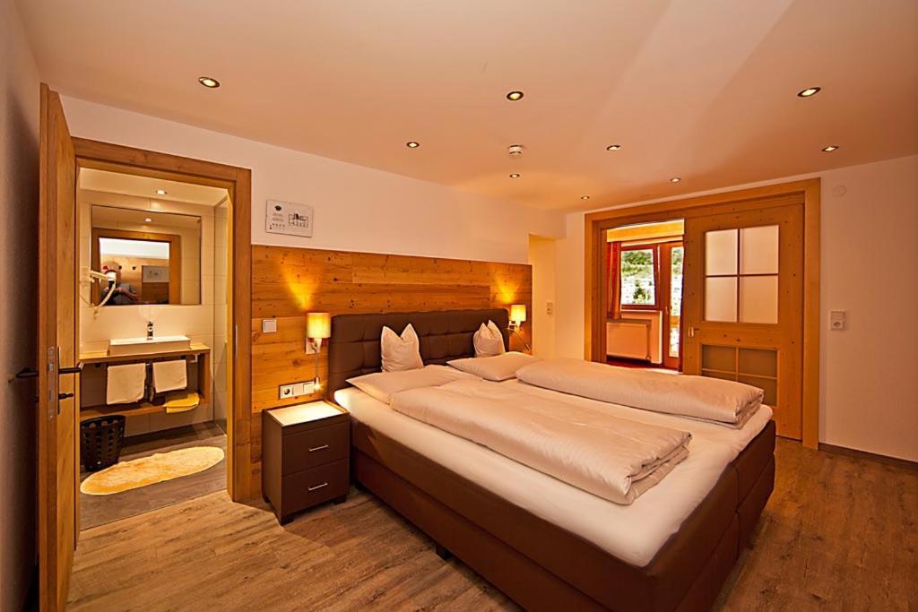 Landhotel Denggerhof Mayrhofen Eksteriør billede