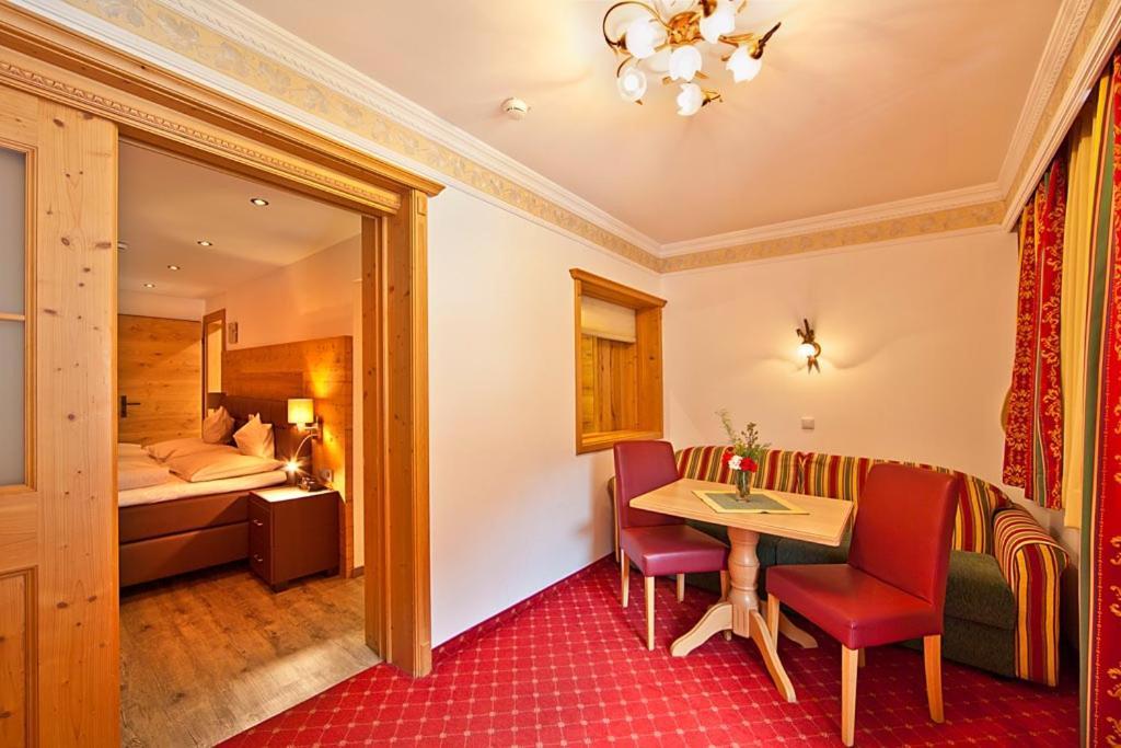 Landhotel Denggerhof Mayrhofen Eksteriør billede